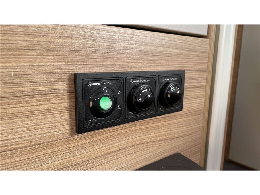 Dethleffs Camper 530 FSK